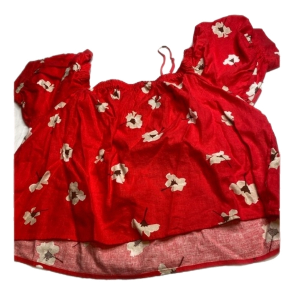 Universal Thread Womens red floral blouse, size L, with spaghetti straps